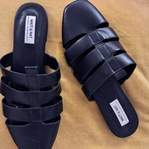 Matt & Nat Women's Black Strappy Sandals